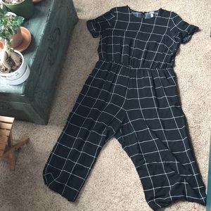 Black checkered jumpsuit w/ zip up back